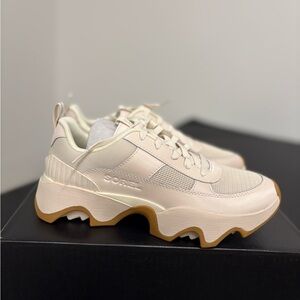 Sorel Women's Sneakers in Cream and Tan